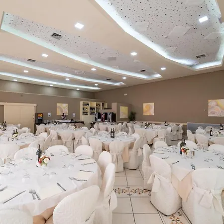 Terme Pellegrini فندق 4*